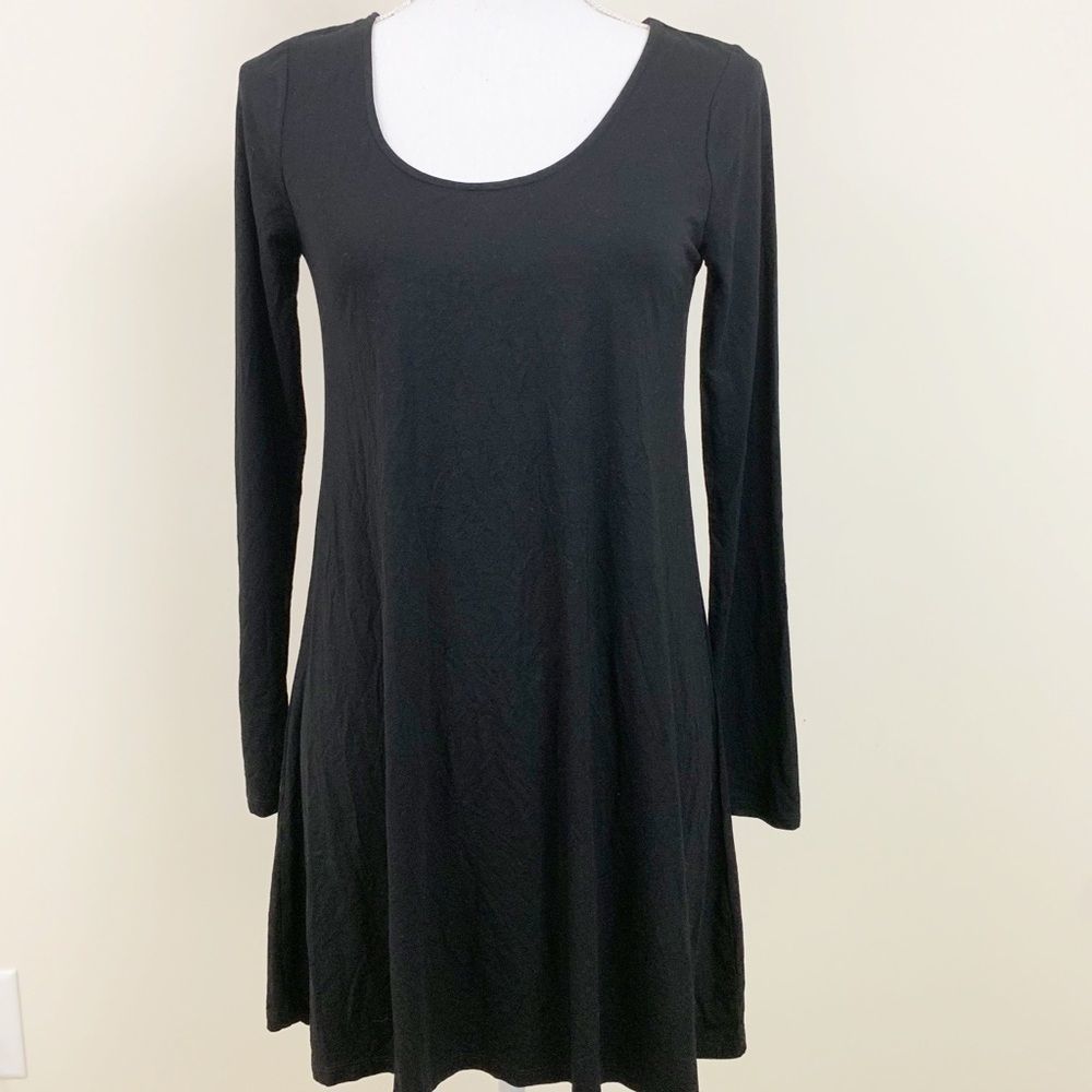 NWOT Lover + Friends Knot Cut Out Back Bla…